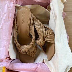 Mercedes Castillo Bianca knot heels